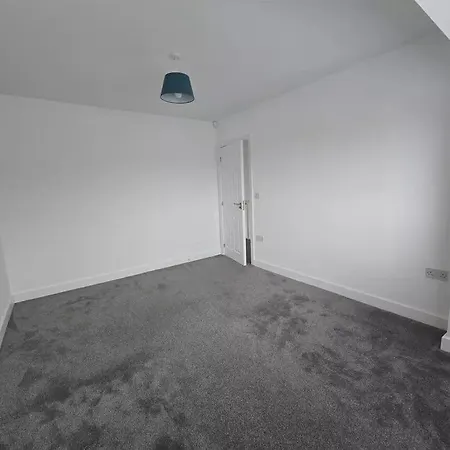 Apartment Luxury 4-bed Near *